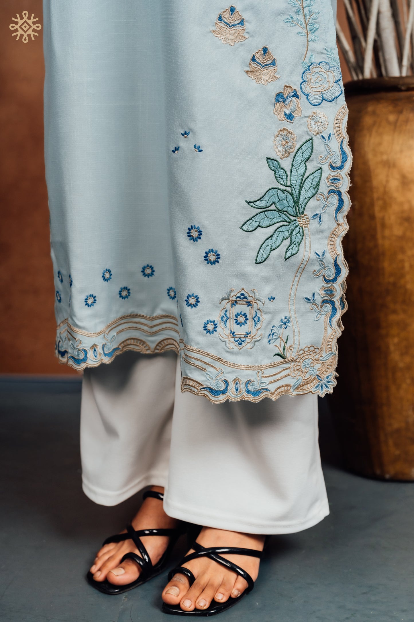 Azura Floral Set